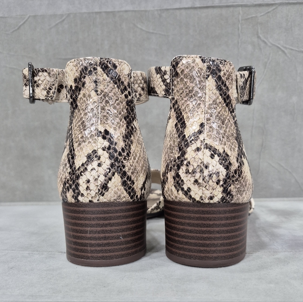 Clarks sandals women's 10 cream black snake embossed padded ankle strap low heel - Picture 5 of 14
